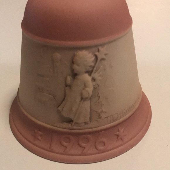 Goebel Hummel Christmas Bell Christmas Song Fourth Edition 1996 - Picture 3 of 11